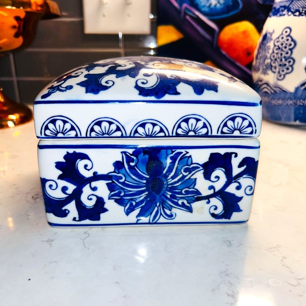 Aitza Chinoiserie Decorative Box